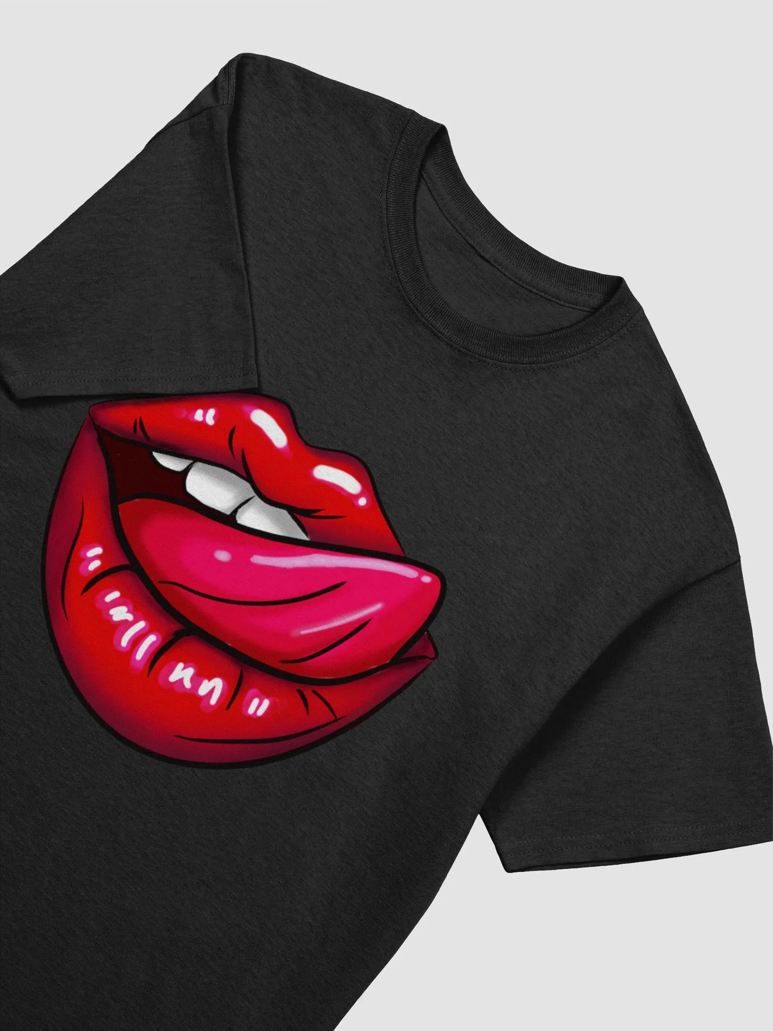 Lips Printed T-shirt product image (3)