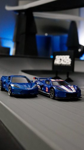 Which is better in Hot Wheels form, the spec build, or the race build? 

▶️ Full race now live on YouTube! 

#corvette #c8 #c...