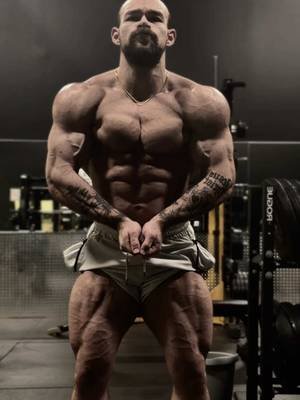 its different this time. #bodybuilding #fitness #capcut #legs #motivation 