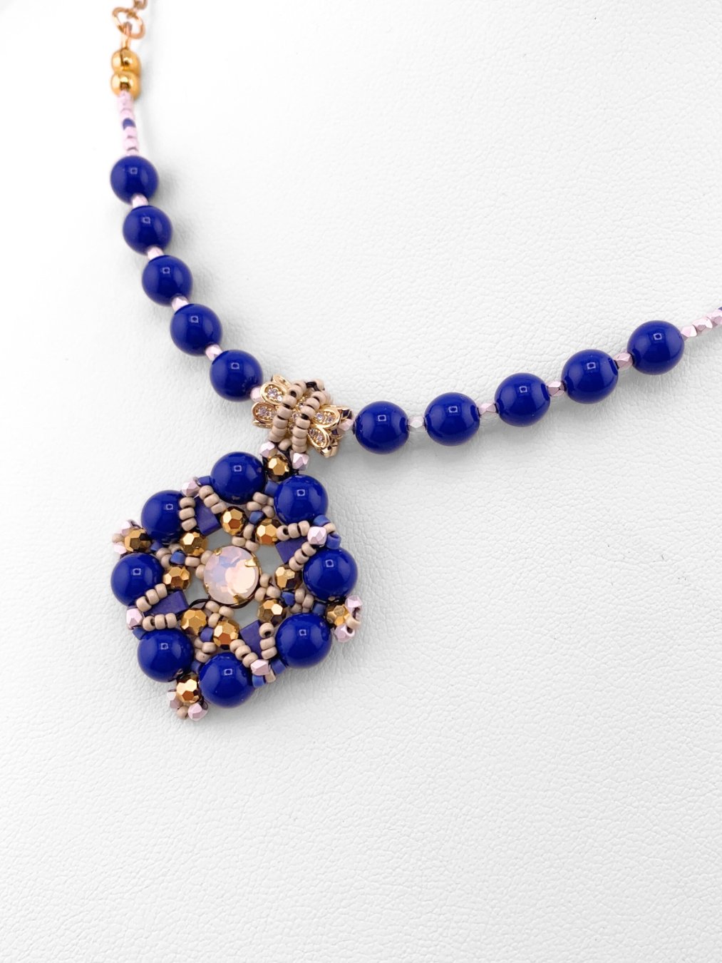 Midnight Melody Pendant Necklace - Blue product image (3)