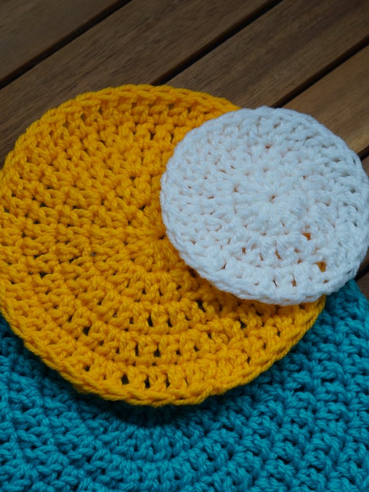 Double crochet flat circle crochet pattern product image (2)
