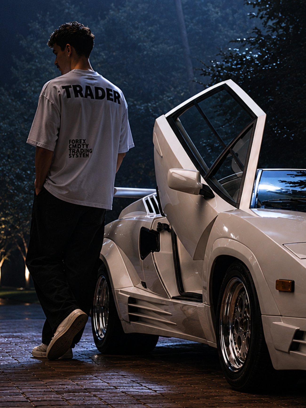 The “TRADER” Oversized Tee product image (2)