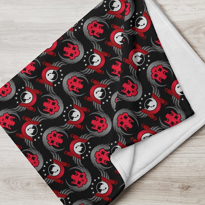 Rogue Republic & Chaosdiver Pattern Throw Blanket product image (7)