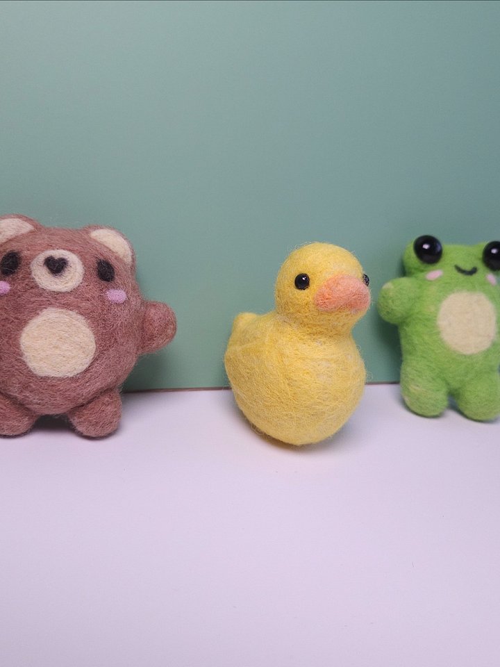 Squeakers product image (2)