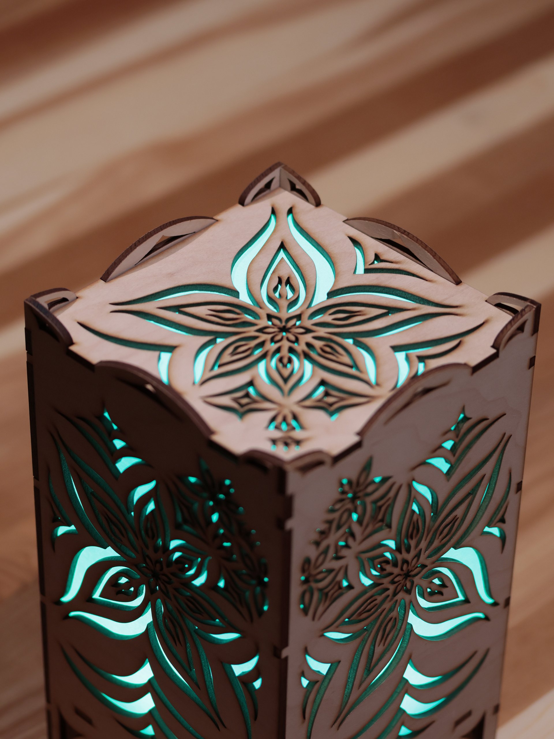 Box Case Glow (Assembled) product image (2)