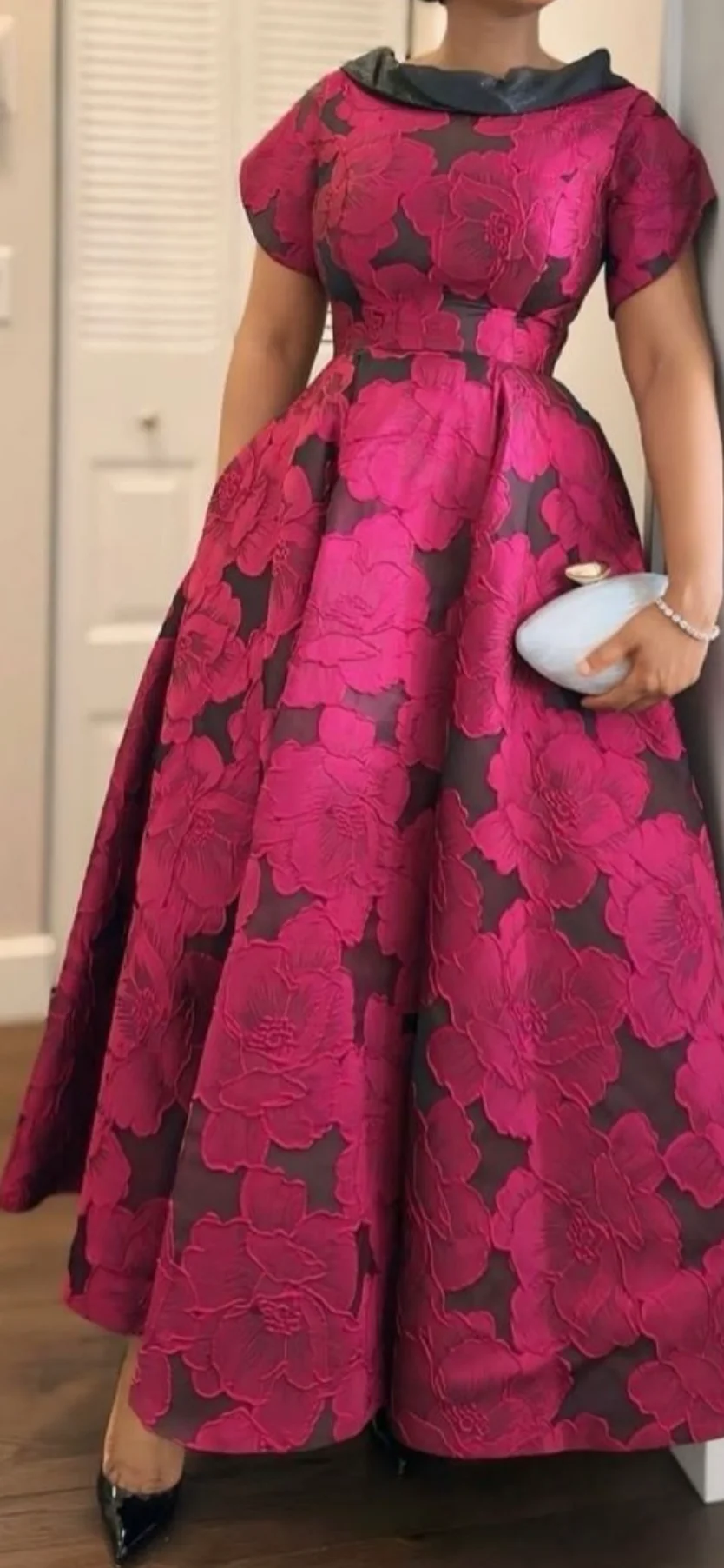 Luxury dress product image (2)