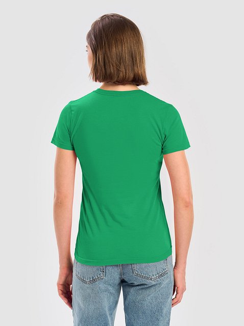 Photo showing Gildan Women's Basic Softstyle T-Shirt 