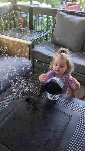 Lily Loves This Bubble Machine
#LilyMae #Bubbles #bubblemachine #cute #adorable #fun #happy