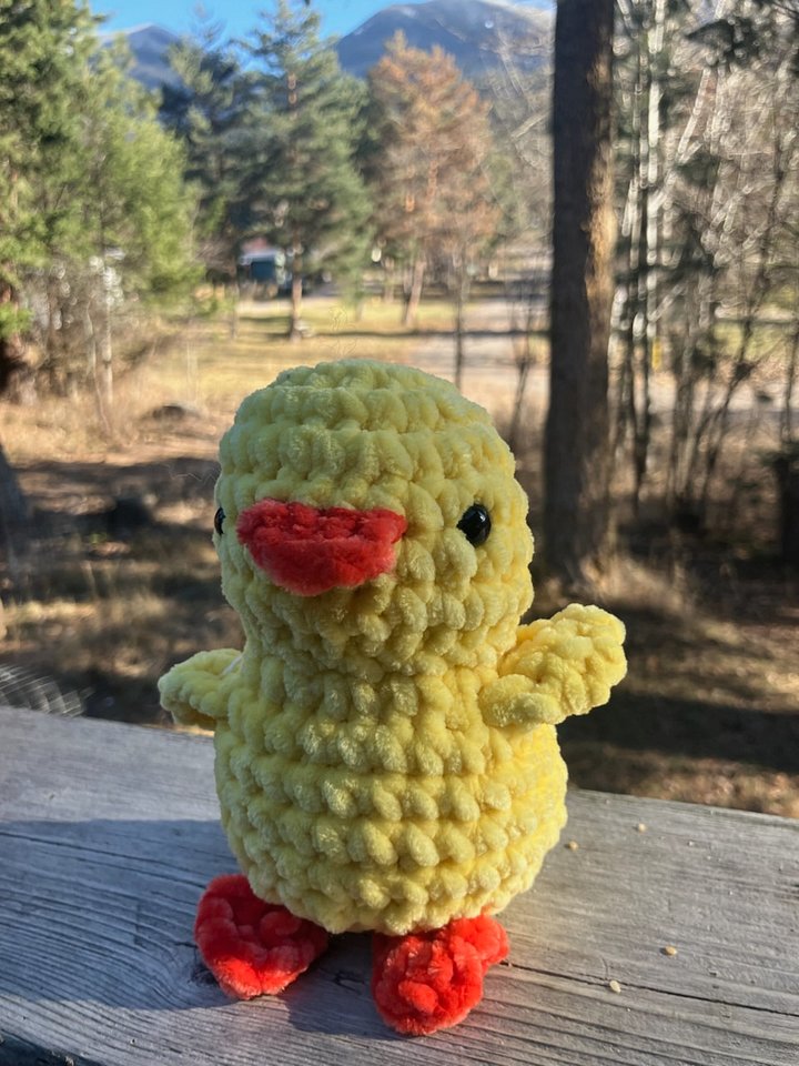 Hand-Crocheted Standing Bird - Sunny Yellow with Green Eyes product image (2)