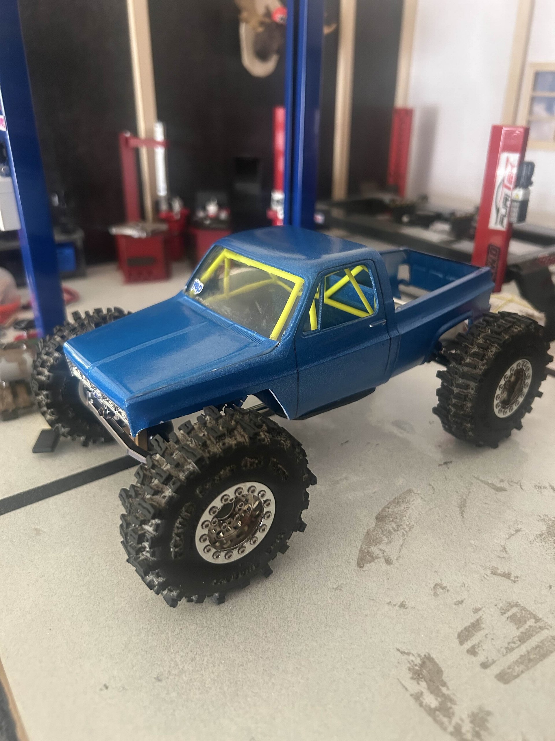 Blue truck product image (3)