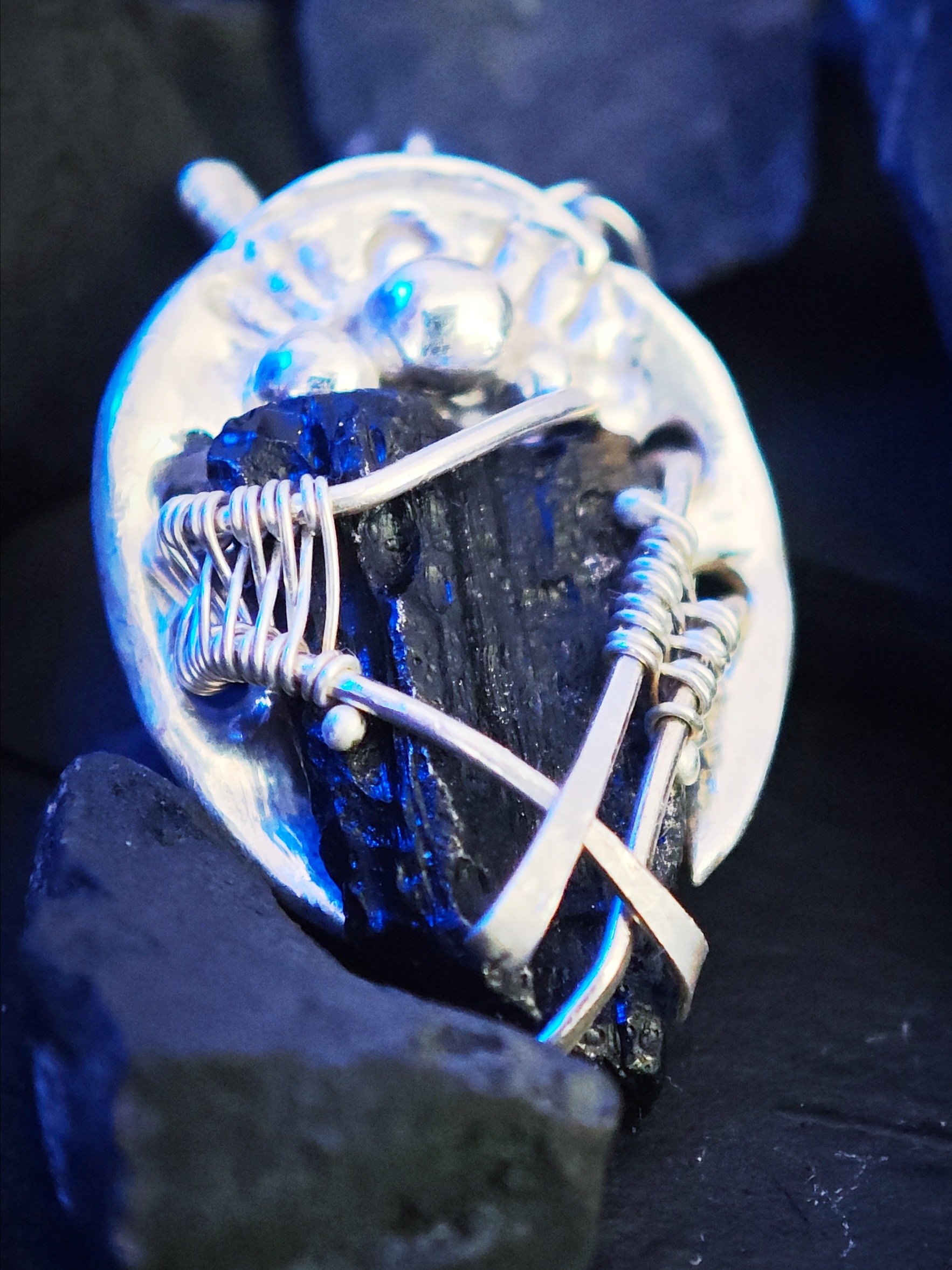 Tektite Mothership Pendant product image (2)