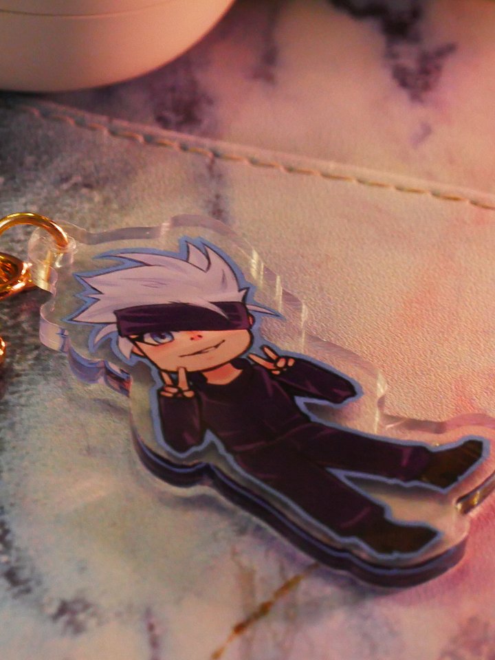 Gojo Keychain and goodies product image (1)