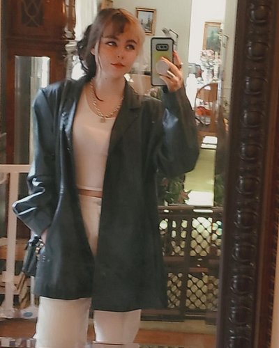 May 2021 - proud of my past fits. Man do I miss that green carpet and sunroom! That 70’s house was amazing to live in 🌿Also i...