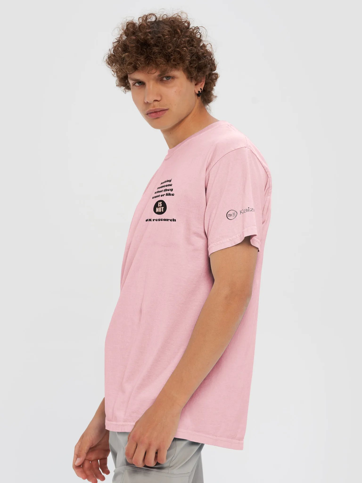 Heavyweight UX Research Slogan Tee product image (42)