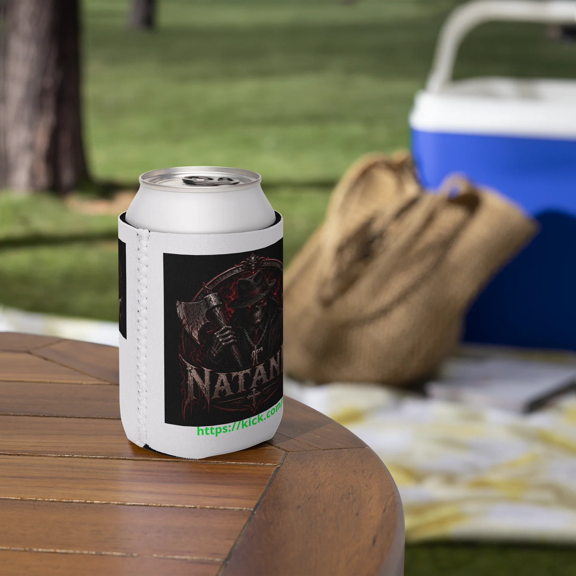NATANIC Skull & Axe Can Cooler product image (6)