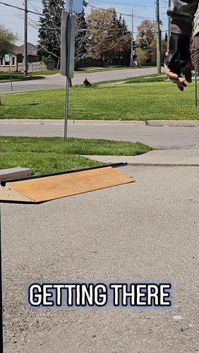 I started skating last year and I built this @keenramps inspired slapstick obstacle to maybe help me learn how to grind/slapp...