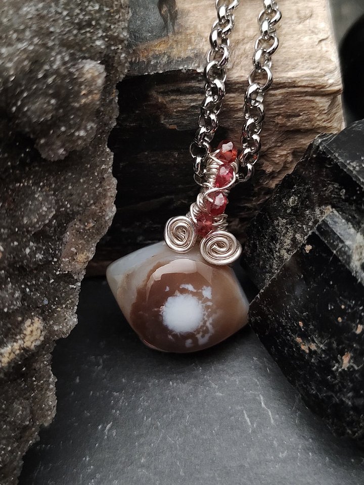 Eye Agate Oracles - The Ghostly Seer product image (2)