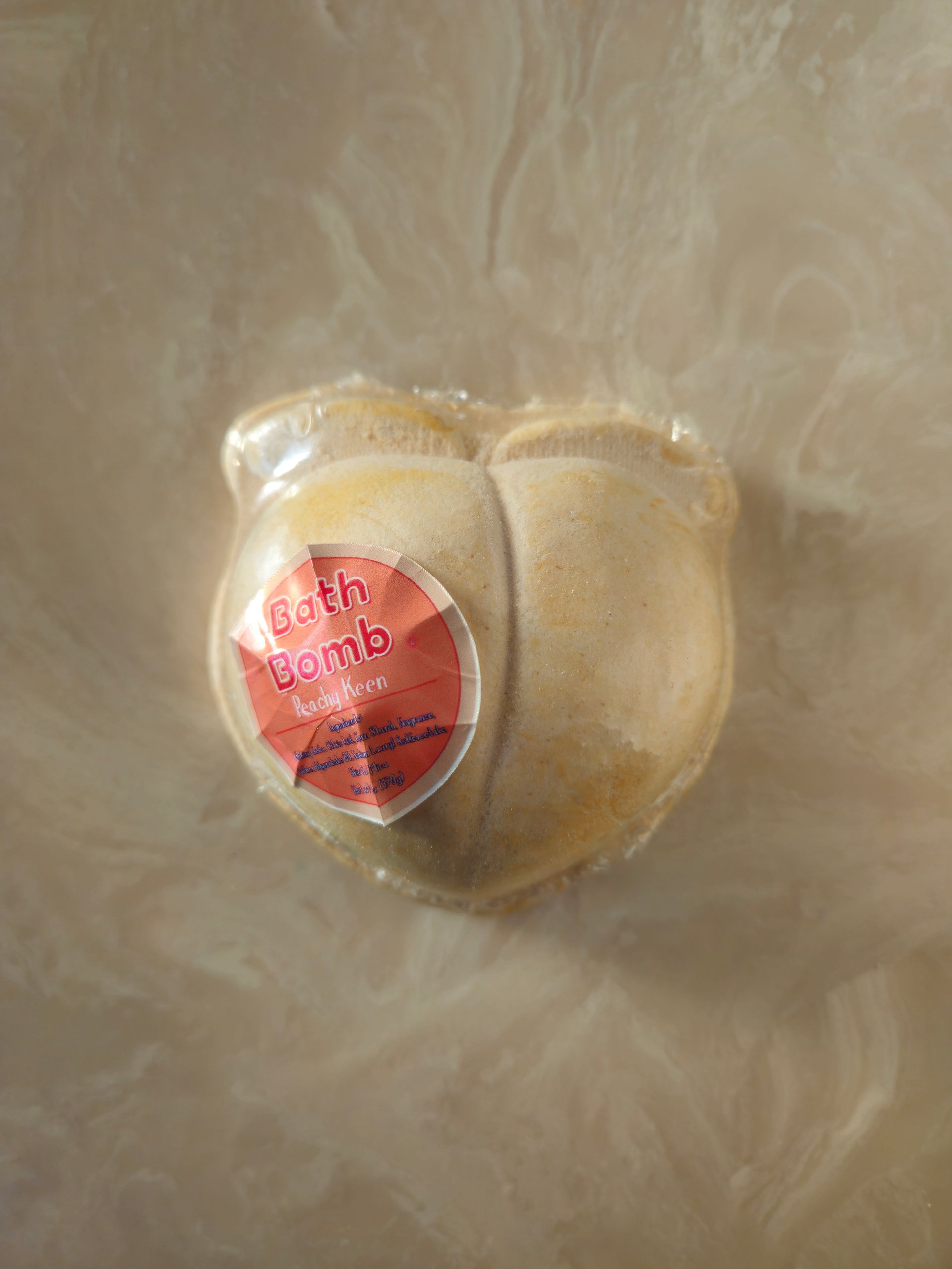 Peachy Keen Large Bath Bomb product image (1)