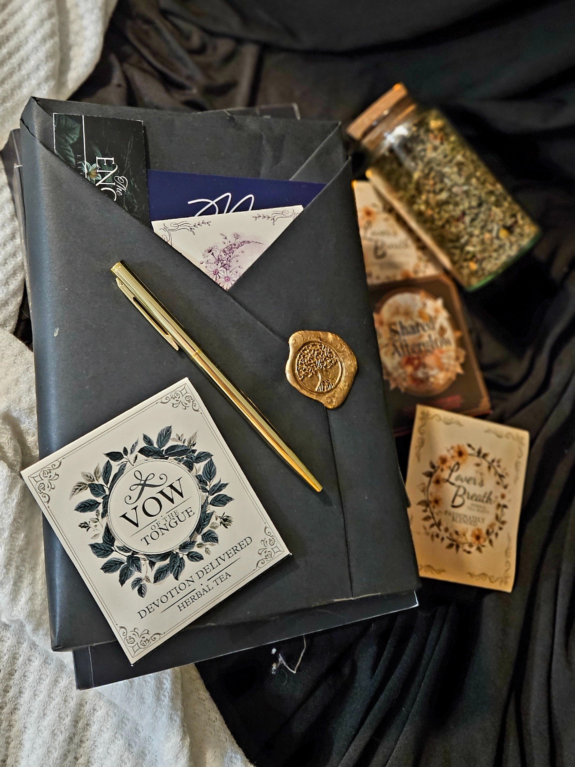 Tangled in Thorns, Enchanting Vines Series book 1 - paperback product image (3)