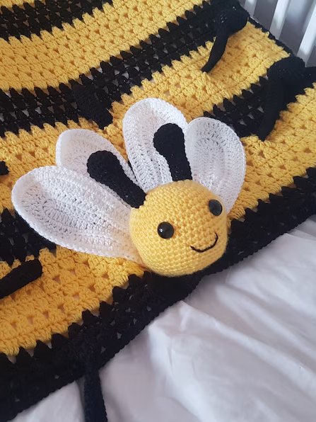 Happy Bee Folding Baby Blanket Crochet Pattern PDF - Crafting Happiness product image (4)
