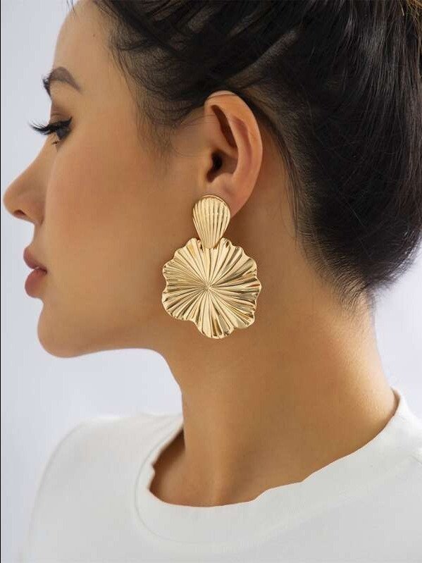 1 Pair Fashionable Delicate Snail Shell Stud Earrings product image (1)