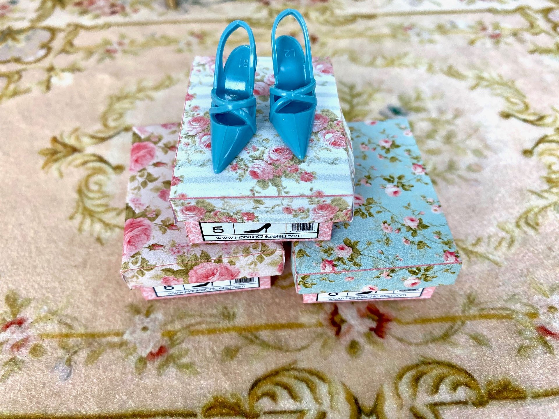 1:6 scale printable PDF shoeboxes for 12