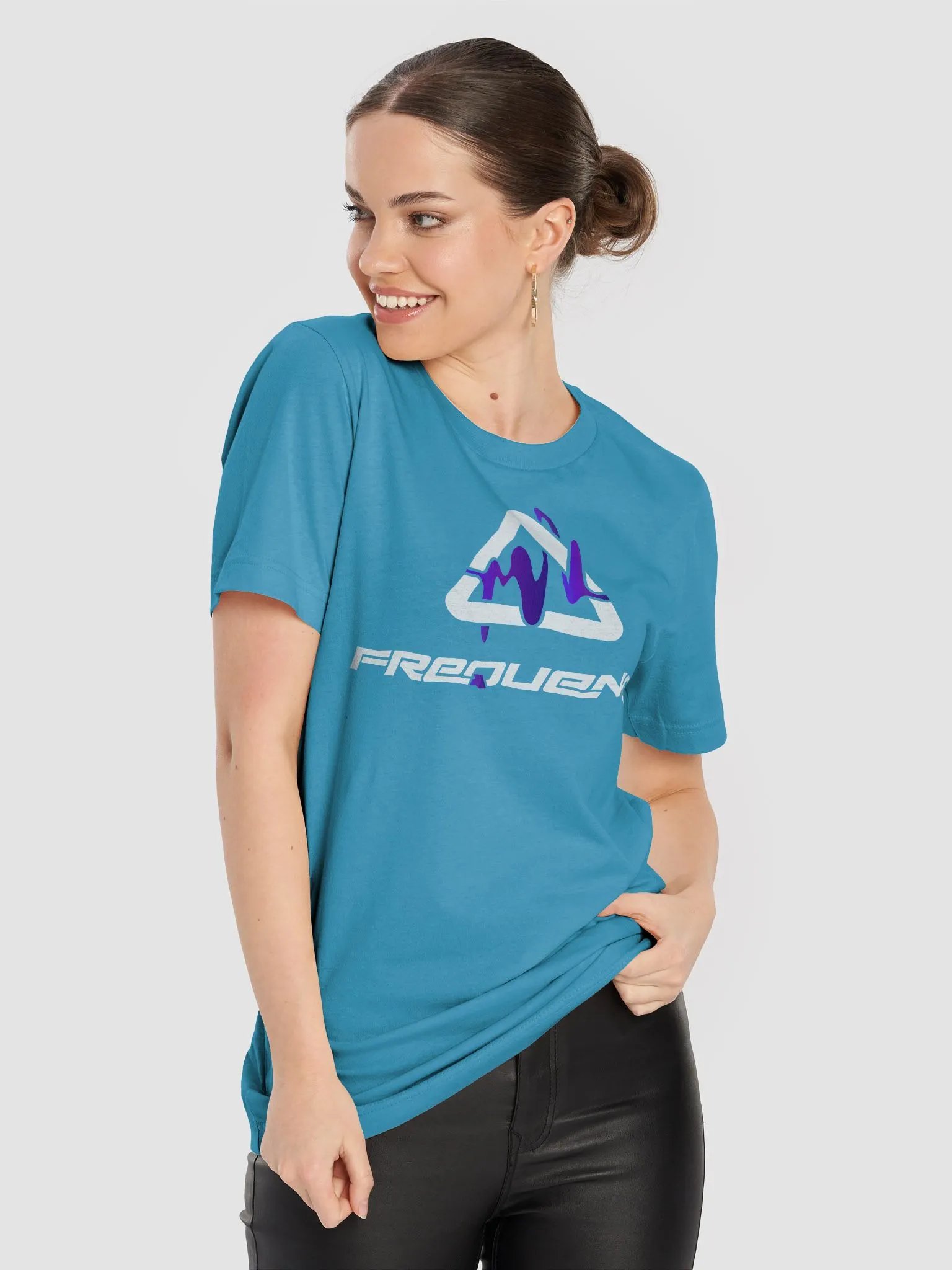 Tri-Wave Logo Graphic Tee product image (78)
