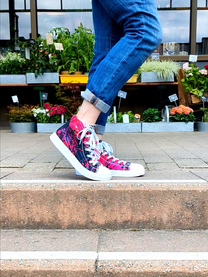 Midnight Flowers Limited Edition product image (2)