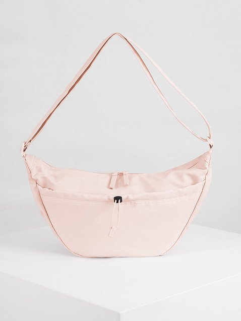 Photo showing Everyday Crossbody Bag 