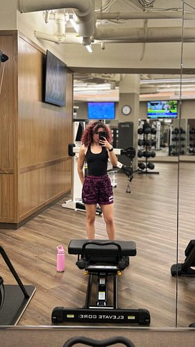 like can we have some self awareness? 💀 #fitnessjourney #gymmotivation #gymgirl