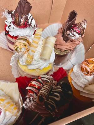 Absolutely the best looking cupcake!  #cupcake #dessert #sugar 