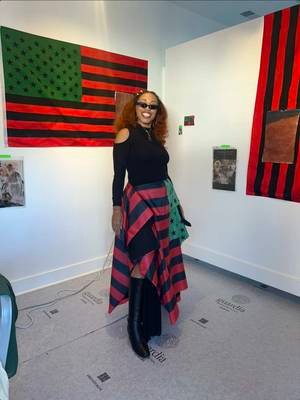 It started with the Juneteenth freedom flag and ended with a skirt that matched with my Client’s @Suzi Analogue exhibition. It was so inspiring to see her work and the way it complimented our Skirt Collaboration. It was a beautiful run of events! #juneteenth✊🏾 #customskirt #juneteenth 