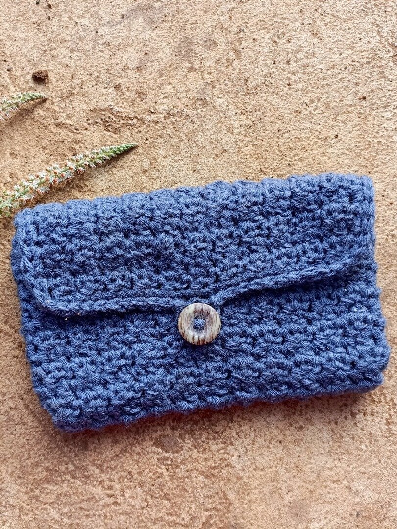Button Purse Crochet Pattern product image (1)