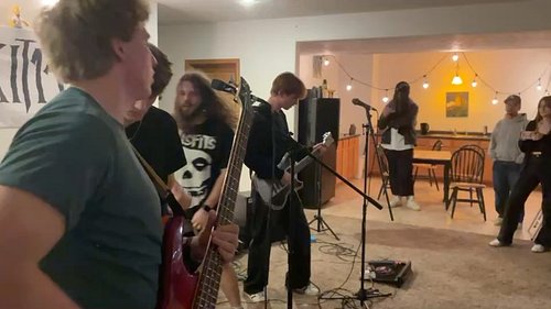 Show last night with @baby.dollmusic went crazy 😮‍💨
Thank you to everyone who came out!!

#localshow #livemusic #moshpits