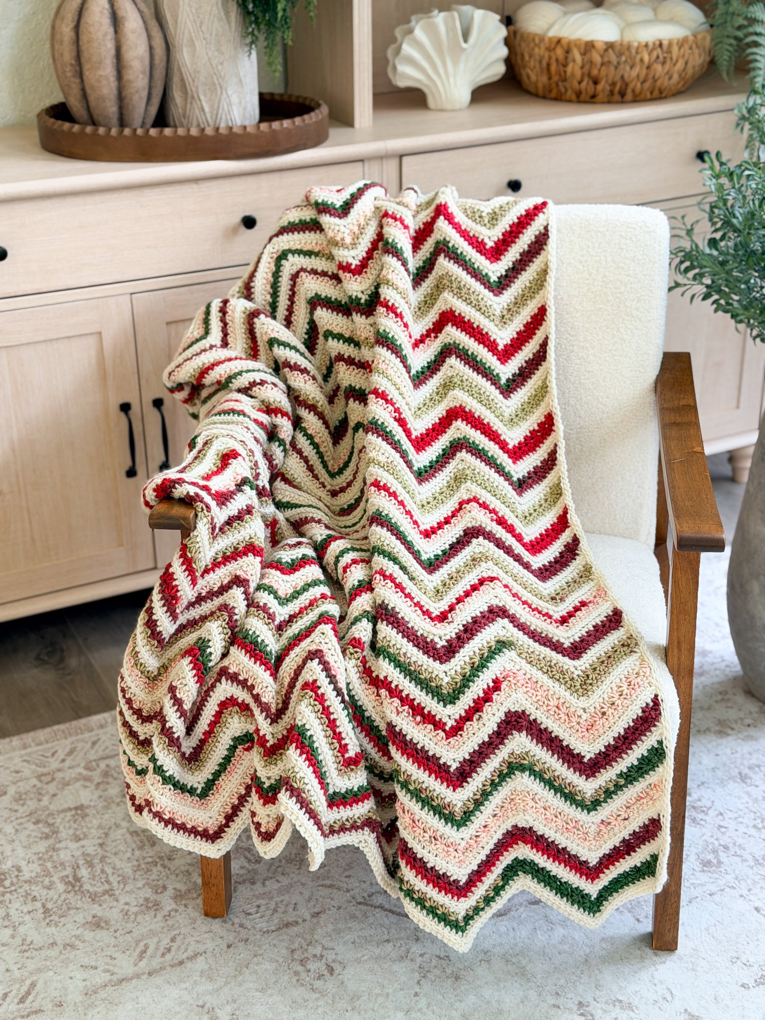 Petal Loop Chevron Crochet Blanket Pattern product image (11)
