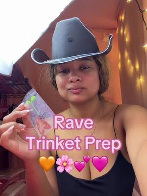 🩷💕✨#ravetok #trinkets #diy #asmr  Wanna make new rave friends 💕🥳 hope I see you guys at the next one Eheh 