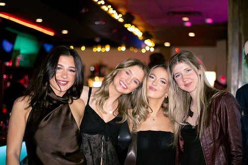 Be where it's at! IYKYK @ your favorite bar
Bring your friends, bring your girls. All we bring is the vibes ✨️ 
House, Top 40...