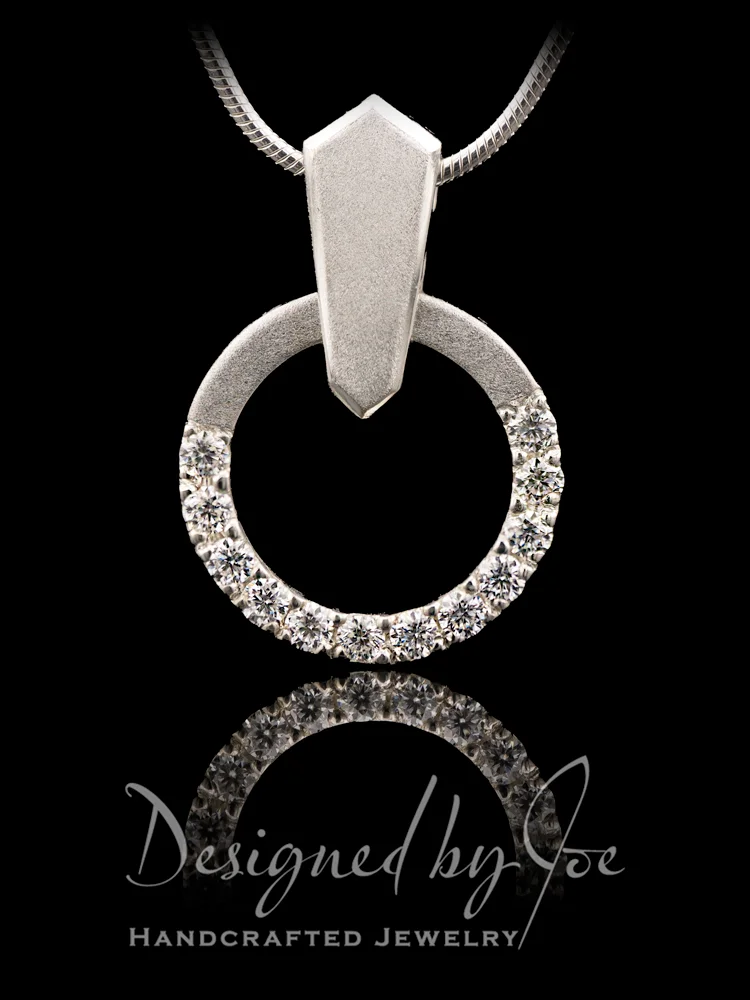 Moissanite Circle Pendant product image (1)