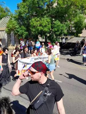 Plus de 2 500 personnes pour la marche des fiertés de Metz 🫠❤️ #Metz #PrideMetz2026 #LesFrigos #LGBT
