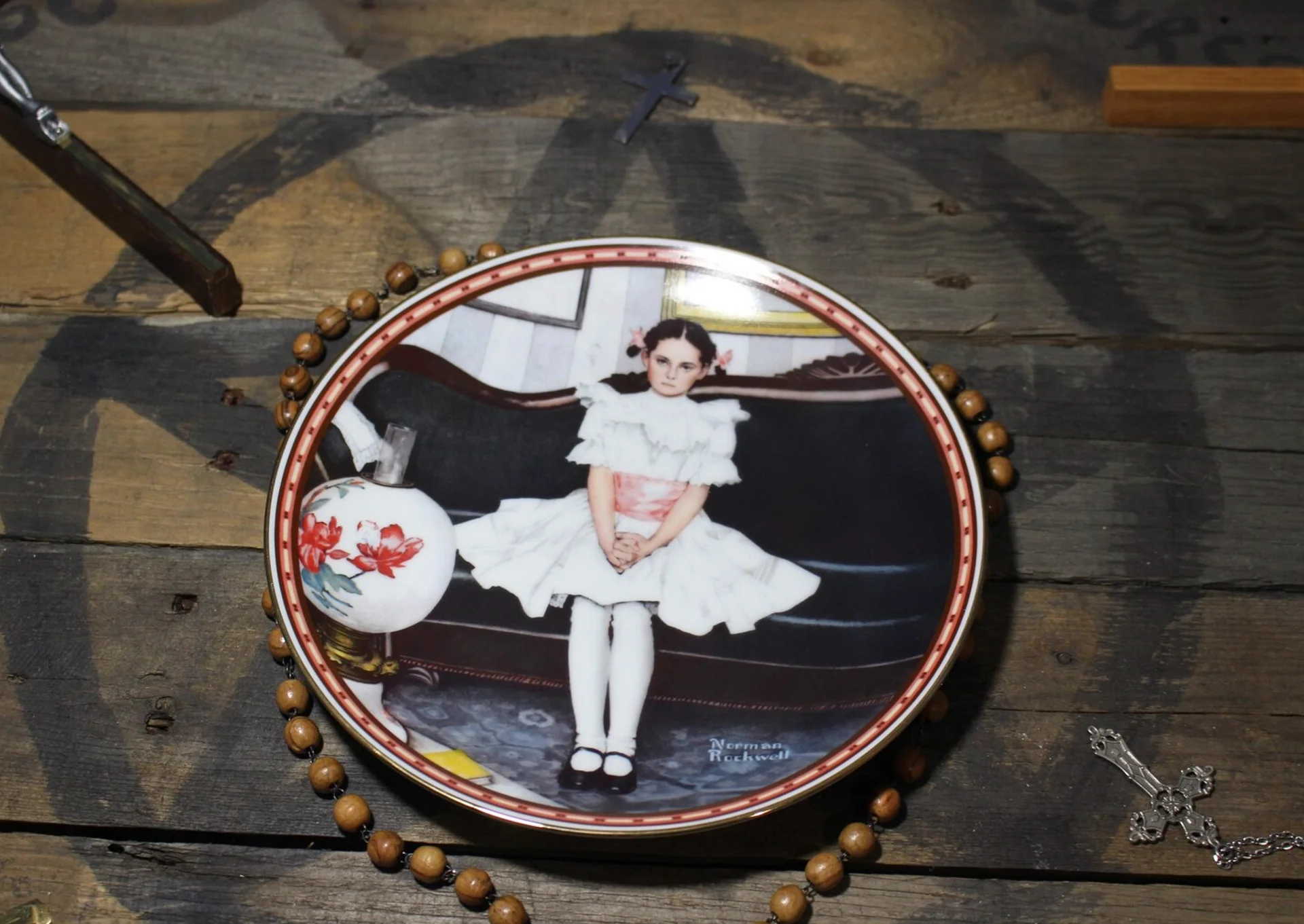 Artifact No.26 - The Sullen Girl Decorative Plate product image (3)