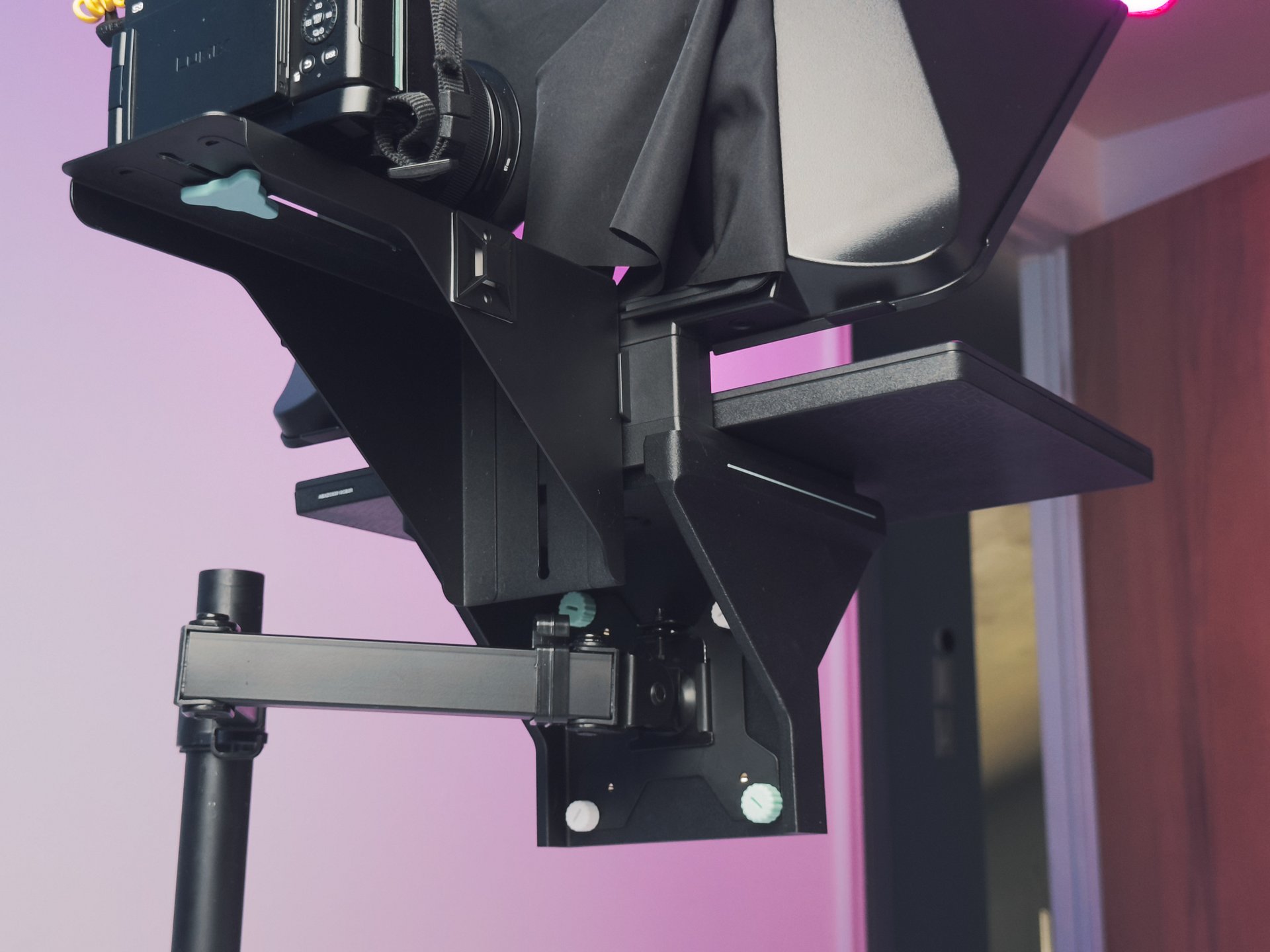 TelevaseXL - VESA mount for Elgato Prompter XL product image (7)