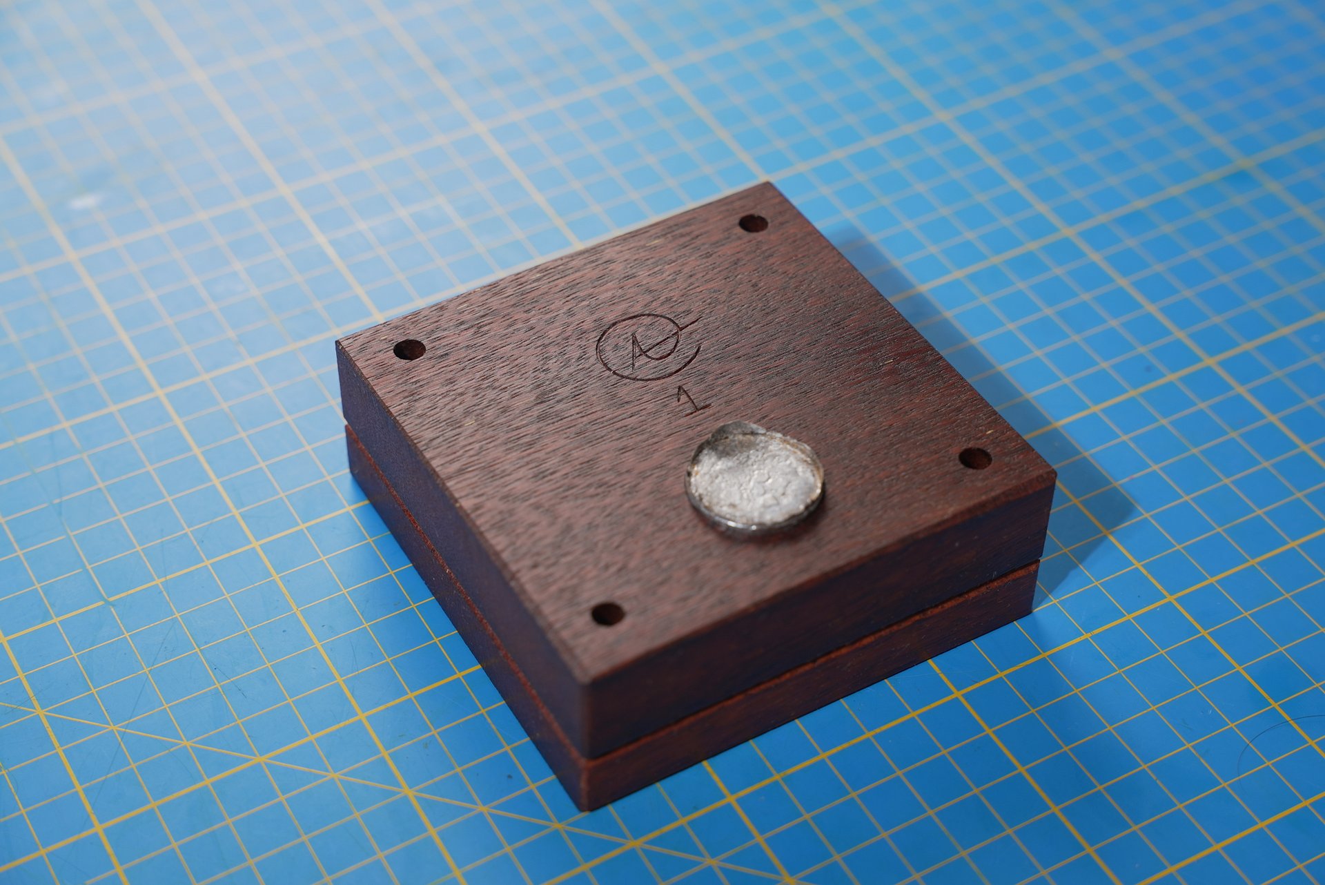 Raw Aluminum Die Casting - Straight From The Mold product image (7)