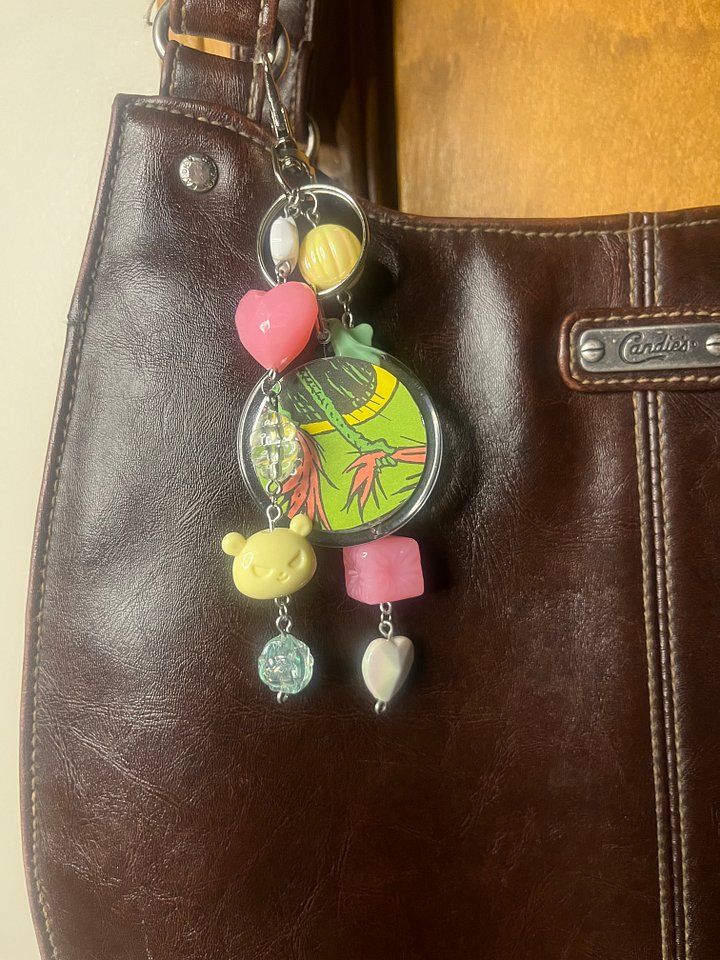 Making Thneeds! Deluxe Bag Charm product image (2)