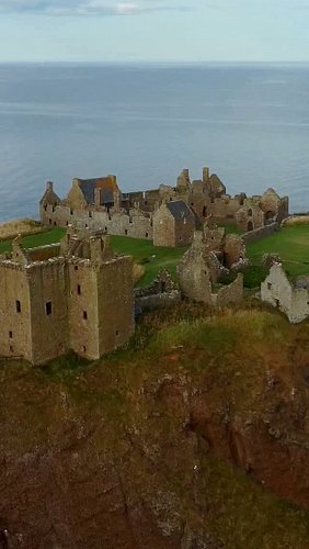 Perched high above the crashing waves of the North Sea, Dunnottar Castle is one of Scotland’s most dramatic and unforgettable...