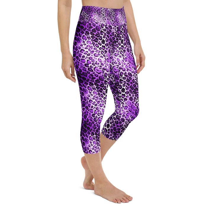 Purple Leopard Pattern Capri Leggings product image (2)