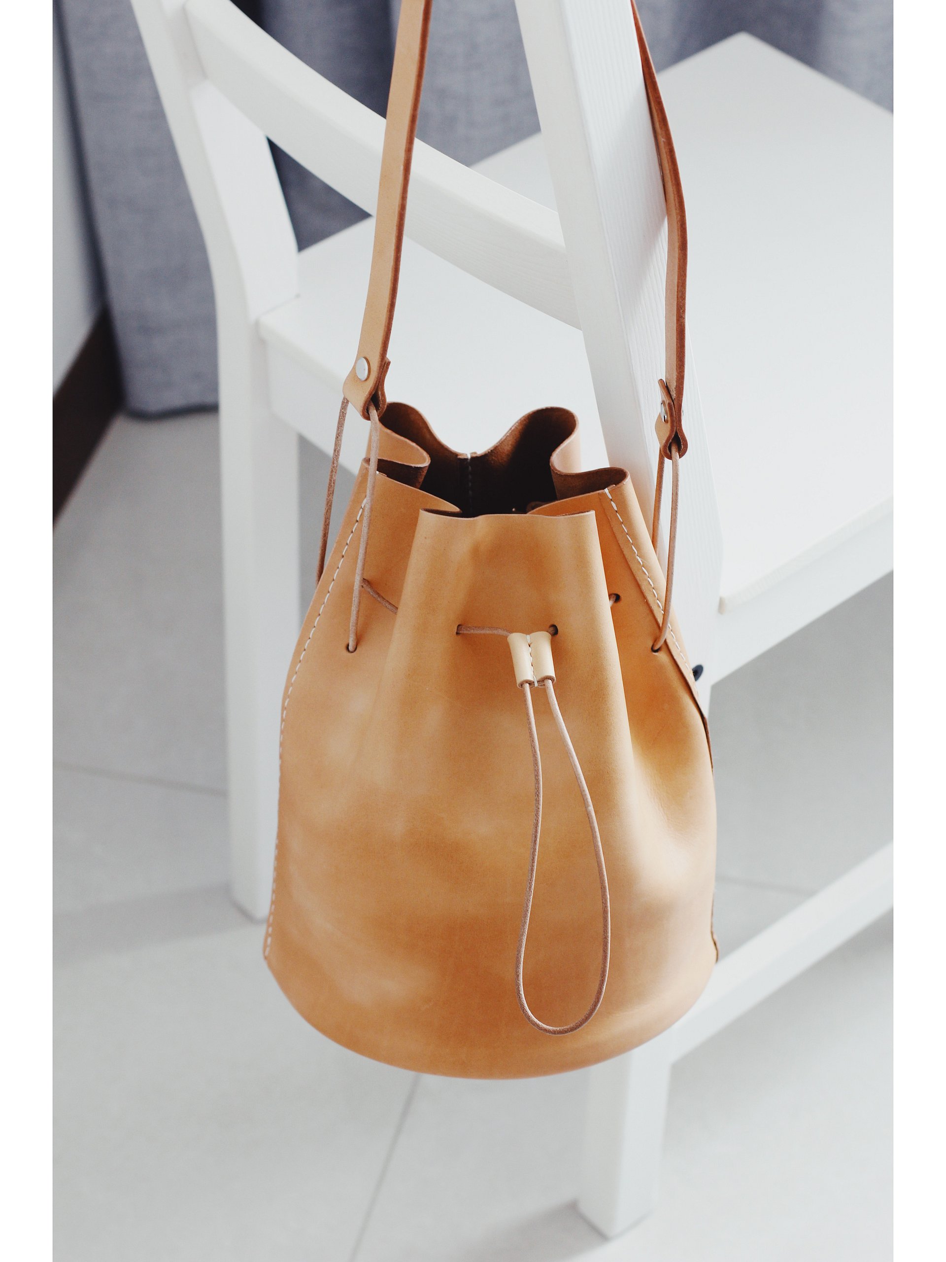 Vegetable Tanned Leather Drawstring Bucket Bag product image (9)