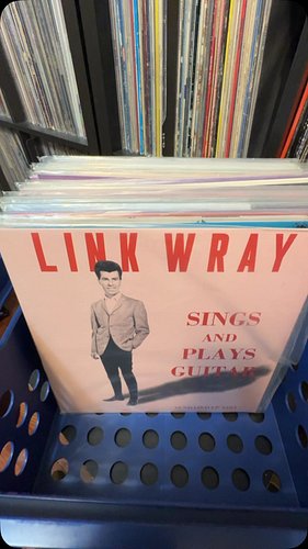 Played records this evening. It was fun. Catch the replay on Blast if ya like. Playlist posted in the discord.🤘🧐