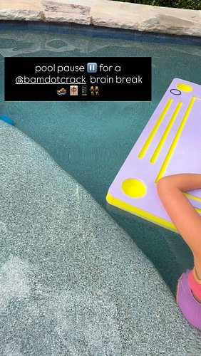 PSA: Floating mats pair well with @bamdotcrack’s mobile mahj app too 😅☀️🤿 

Adding the @uofmichigan football doesn’t hurt eit...