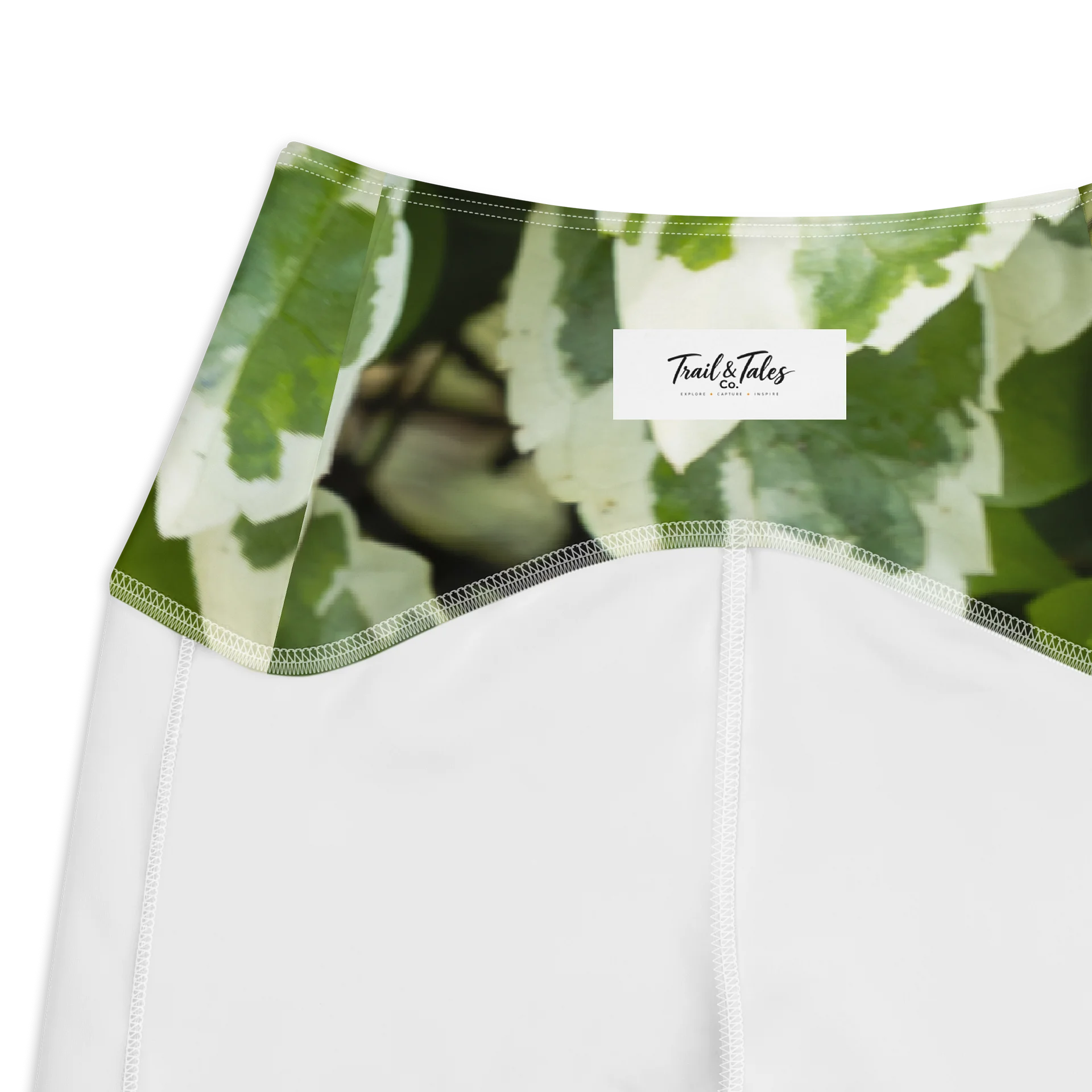 Moss & Parch All-Over Print Crossover Leggings with Pockets product image (3)