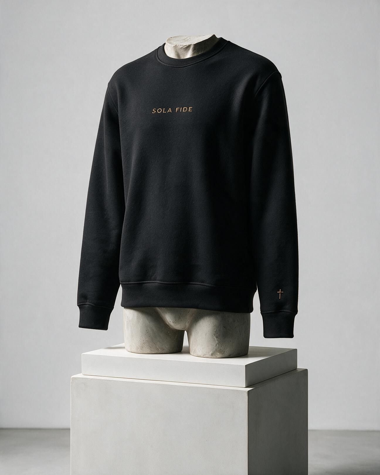 SOLA FIDE OGANIC CREWNECK product image (1)